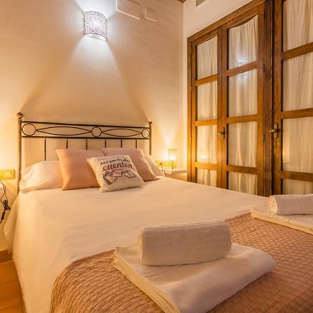 Macarena Muralla Encantada Apartment เซบีญา ภายนอก รูปภาพ